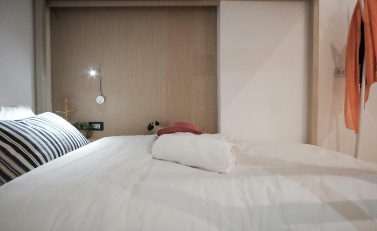 Vive Silom Hotell Bangkok Eksteriør bilde