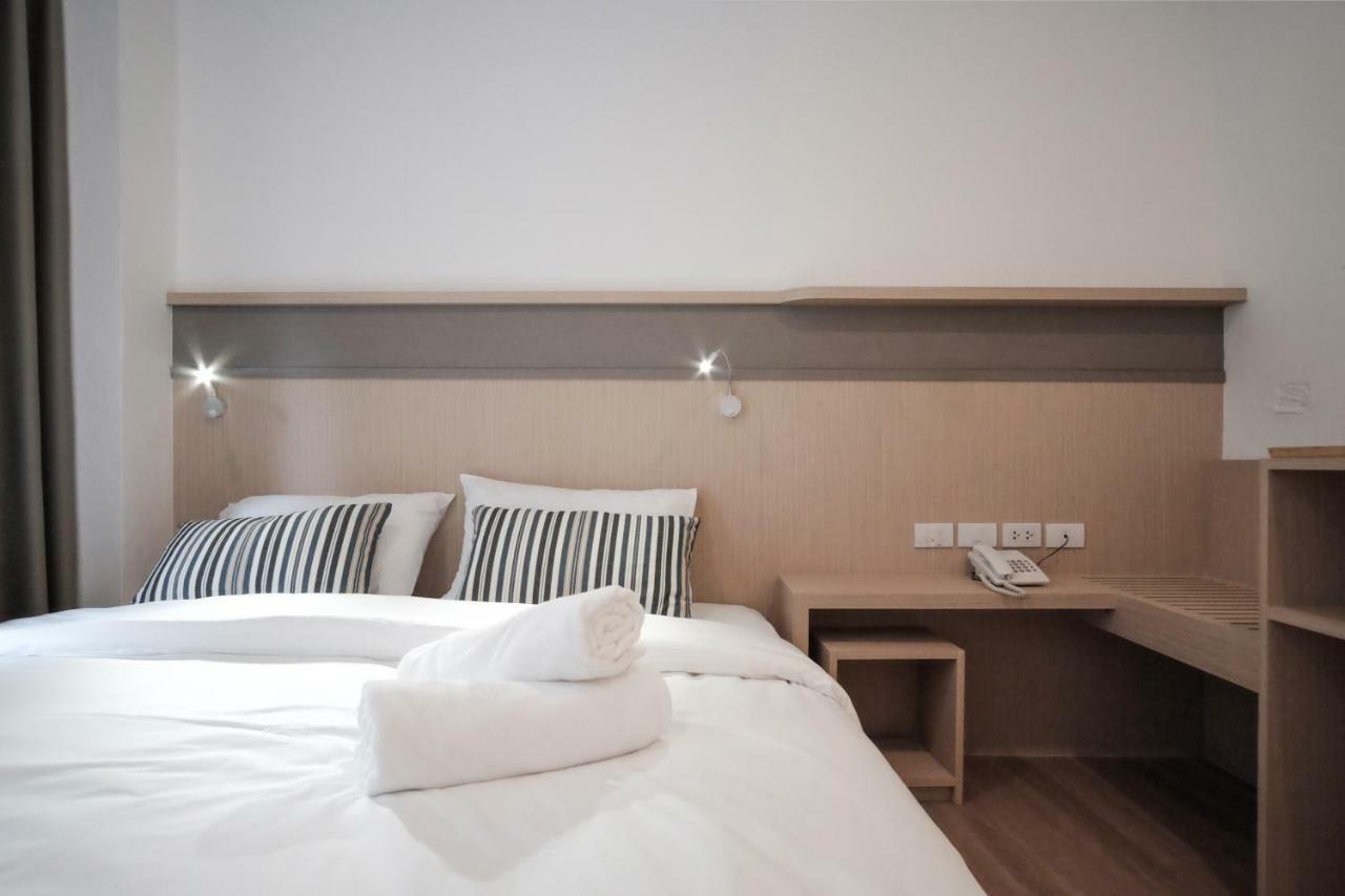 Vive Silom Hotell Bangkok Eksteriør bilde